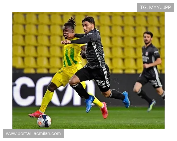 布里奇吉两次助攻穿裆埃斯图皮尼安，成帕尔马英雄